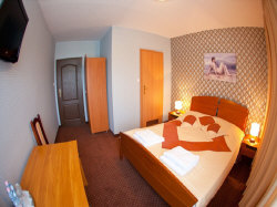 HOTEL pokoje noclegi wypoczynek konferencje imprezy w Swarzędzu Poznań Polska