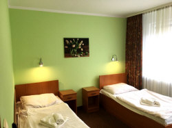 HOTEL pokoje noclegi wypoczynek konferencje imprezy w Swarzędzu Poznań Polska