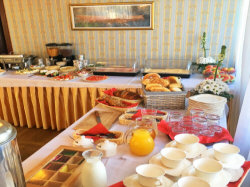 HOTEL pokoje noclegi wypoczynek konferencje imprezy w Swarzędzu Poznań Polska